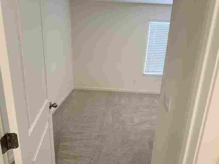 2 Rooms Available