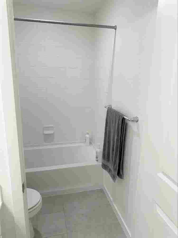 2 Rooms Available