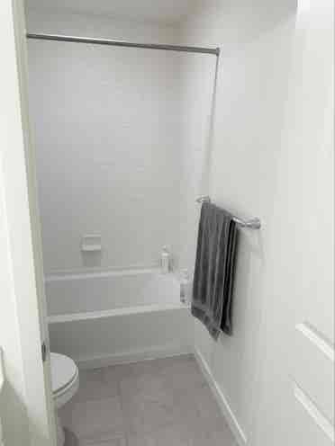 2 Rooms Available