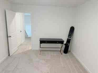 2 Rooms Available