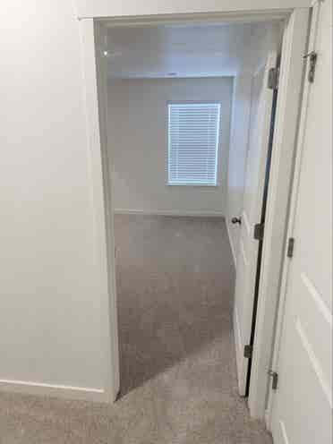 2 Rooms Available
