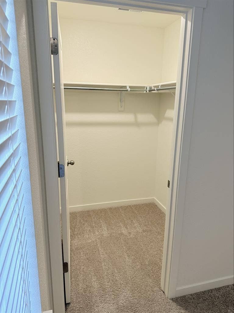 2 Rooms Available
