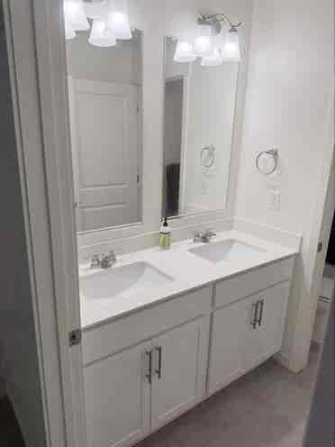 2 Rooms Available