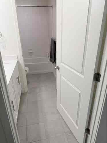 2 Rooms Available