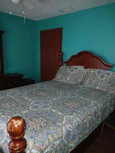 Furnished room