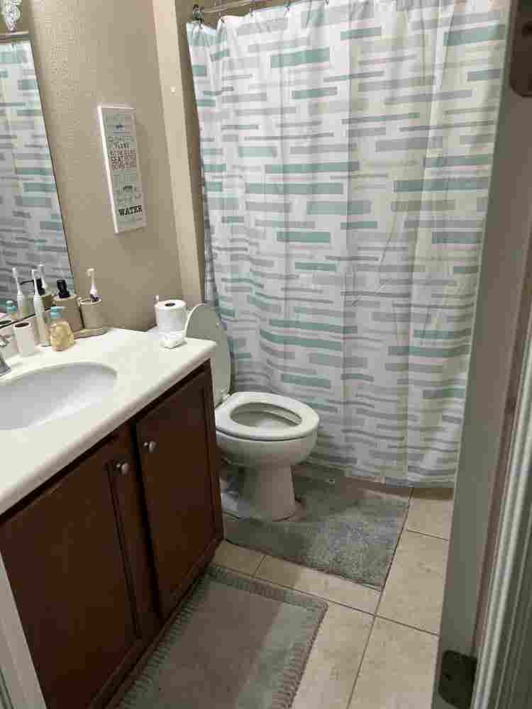 Room for rent Eagle landing area