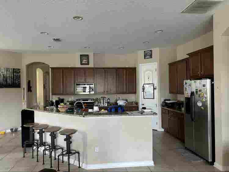 Room for rent Eagle landing area