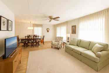 Chandler Room for rent, great deal!