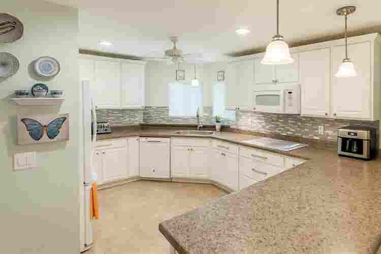 Chandler Room for rent, great deal!