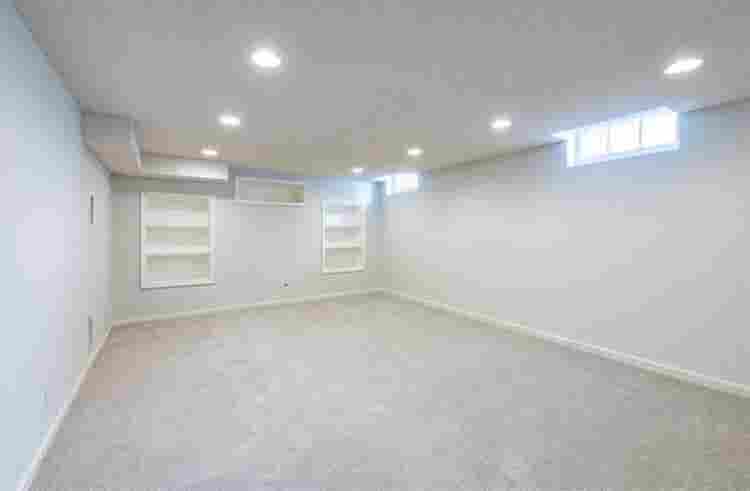 Clean room for rent