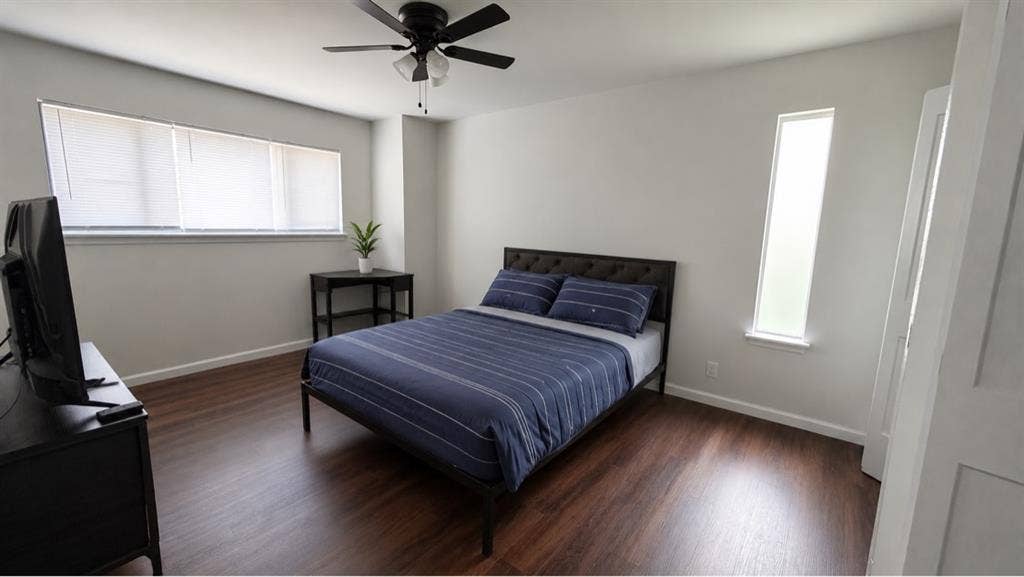 Furnished Room Utilities Included!