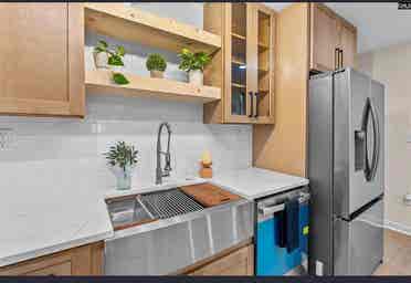 looking for roomate ! $ monthly.