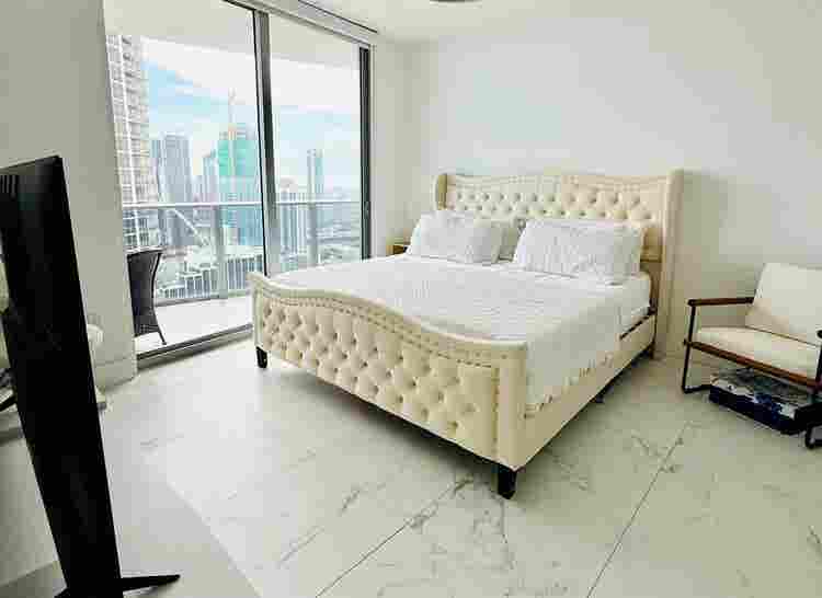 Luxury  High-Rise Apartment