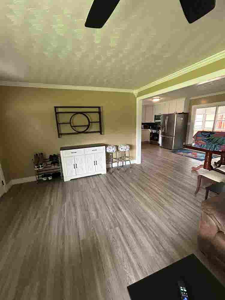 Room in pooler ga