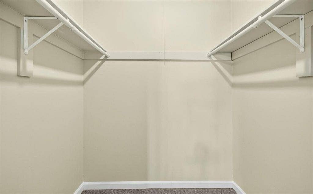 Fully furnished /mth