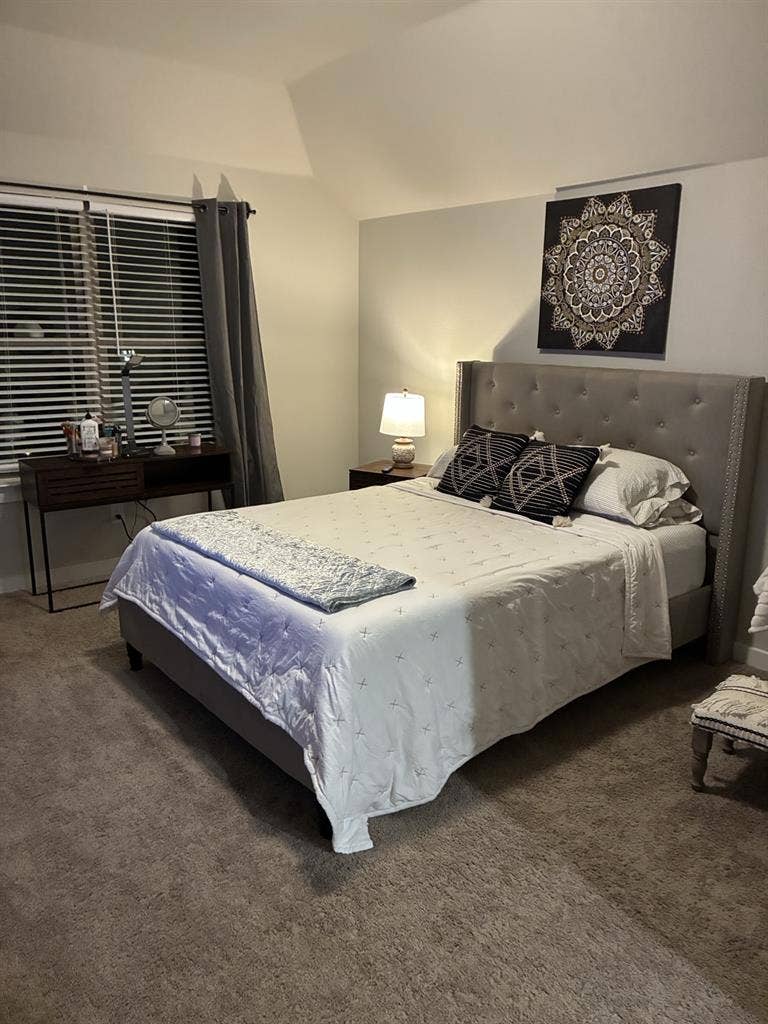 Your private room/a private suite