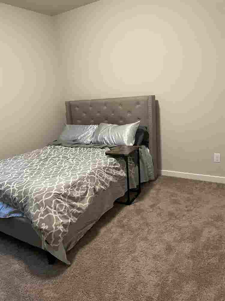 Your private room/a private suite