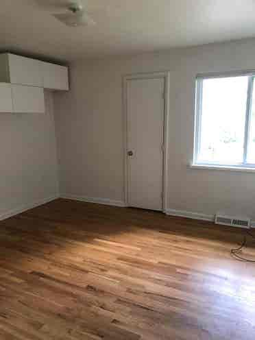ISO female-identifying roommates