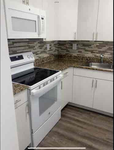 New Listing- Urgent!!