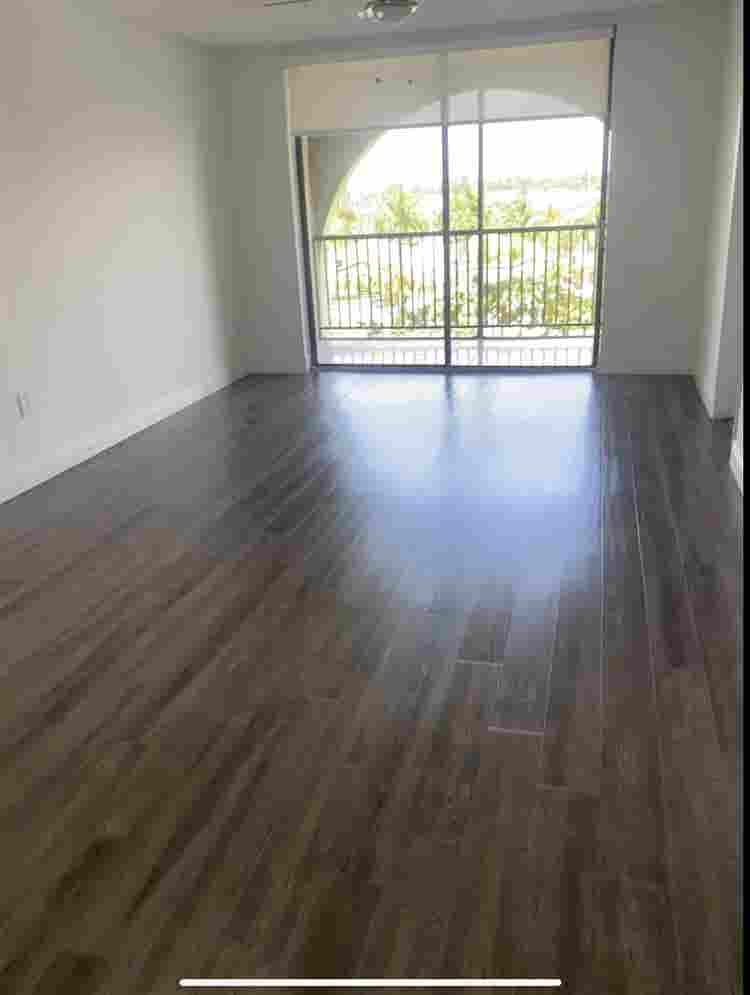 New Listing- Urgent!!
