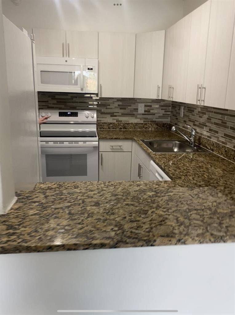 New Listing- Urgent!!