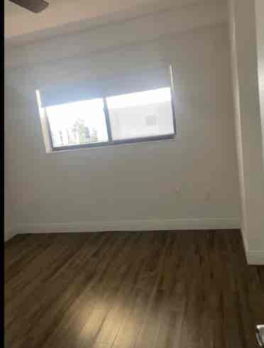 New Listing- Urgent!!