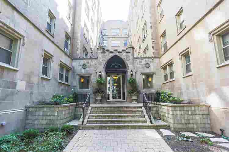 SUBLEASE NEEDED:  Bath