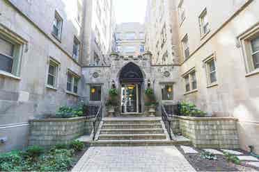 SUBLEASE NEEDED:  Bath