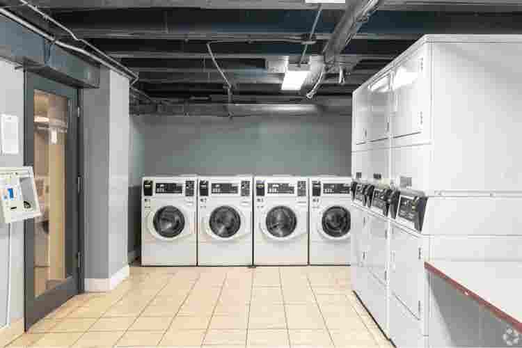SUBLEASE NEEDED:  Bath