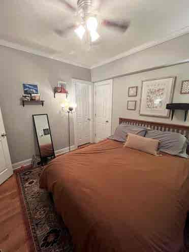 SUBLEASE NEEDED:  Bath