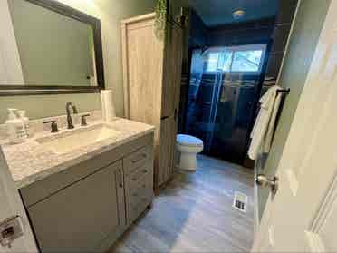 Spacious Room near military bases