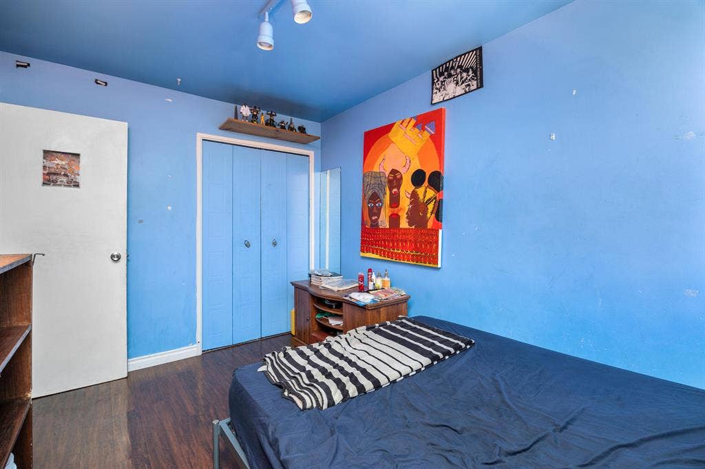 Rooms for Rent in Modern Condo