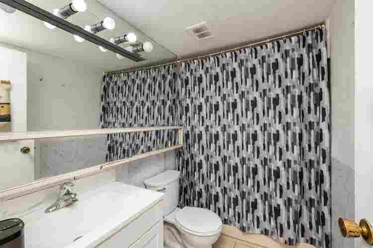 Rooms for Rent in Modern Condo