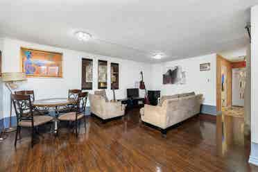 Rooms for Rent in Modern Condo