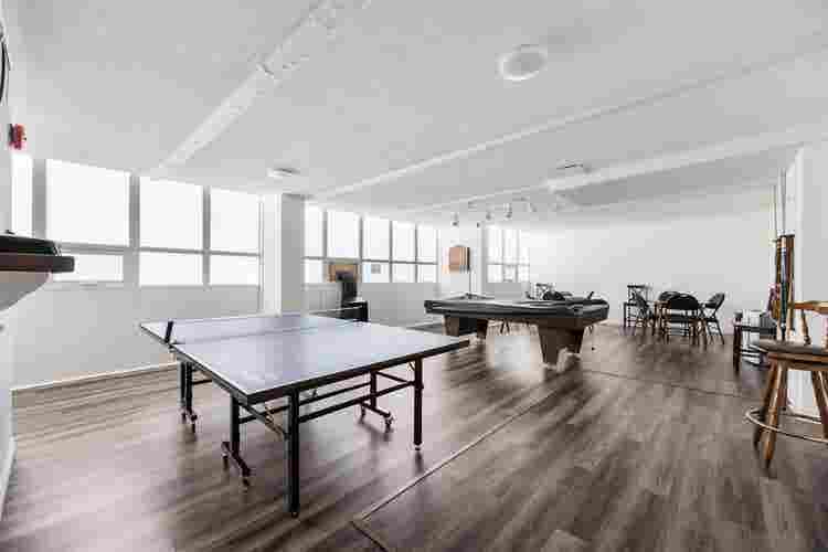 Rooms for Rent in Modern Condo