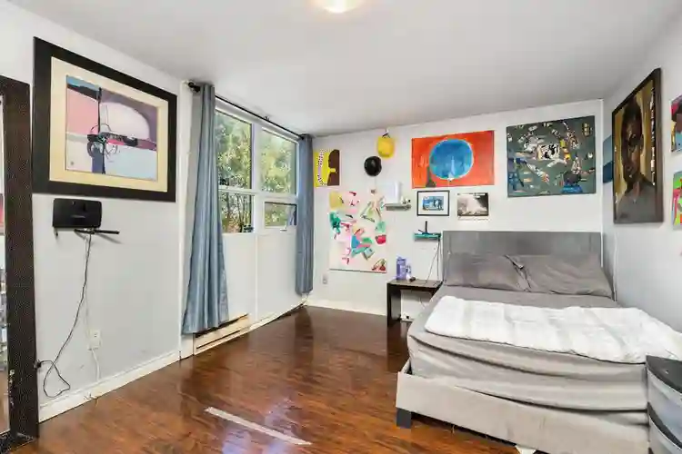 Rooms for Rent in Modern Condo