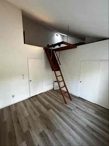 Room for Rent with LOFT!!