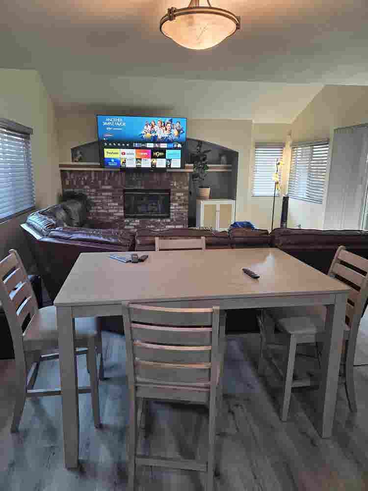 2 beautifully furnished rooms