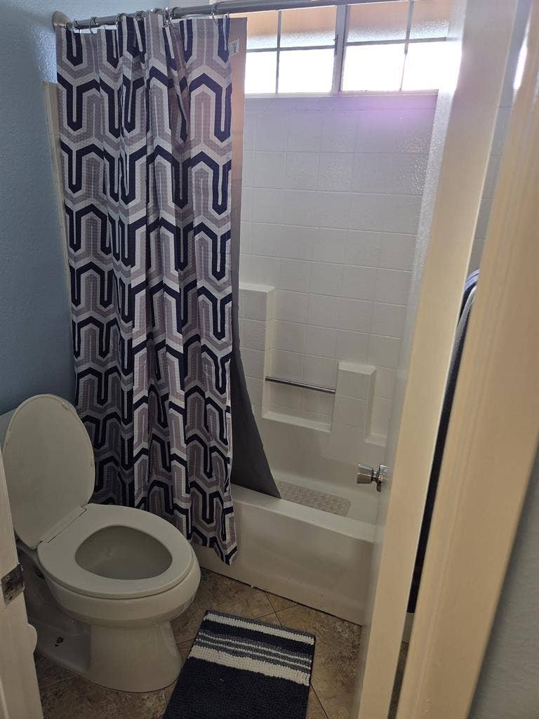 2 beautifully furnished rooms