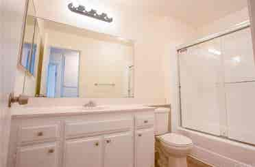 Room for rent 5 minutes from Disney