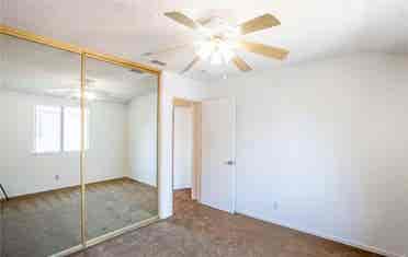 Room for rent 5 minutes from Disney