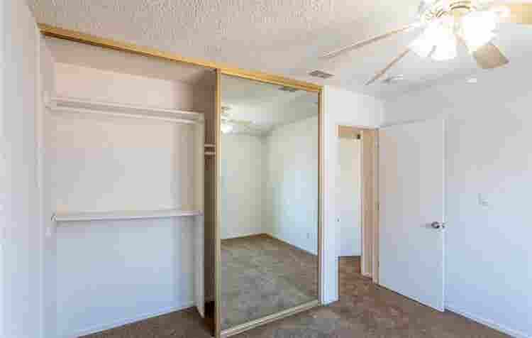 Room for rent 5 minutes from Disney