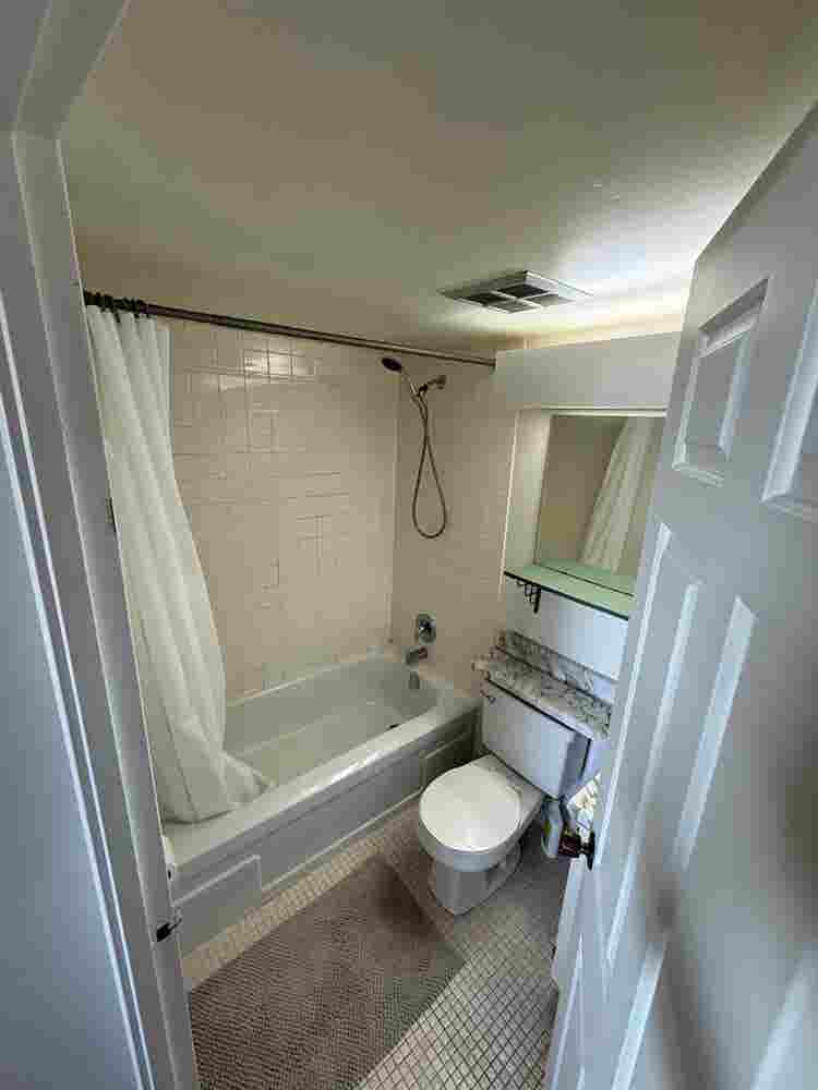 Bathroom Apartment