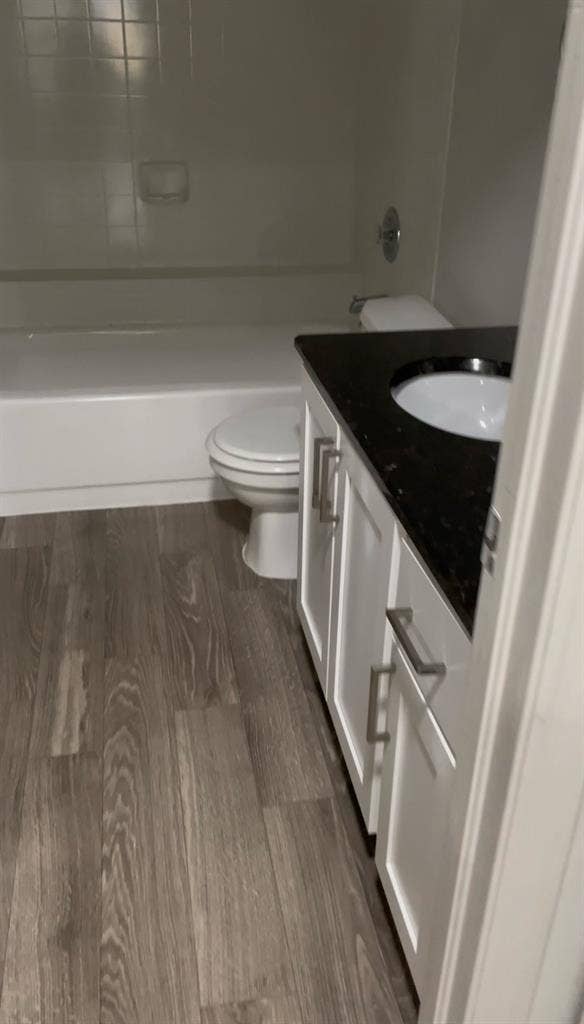 Short Term Room For Rent