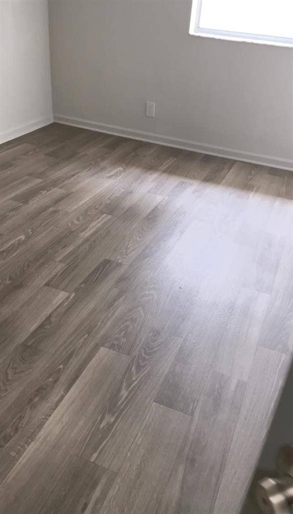 Short Term Room For Rent