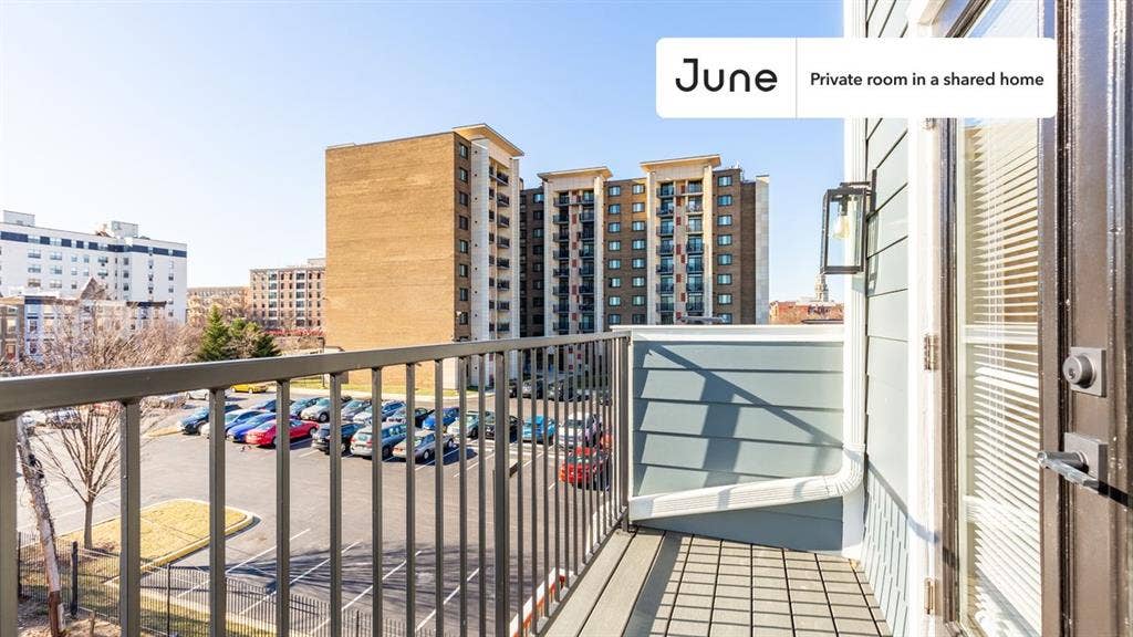 2 BR in Washington DC