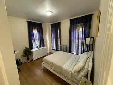 furnished Room