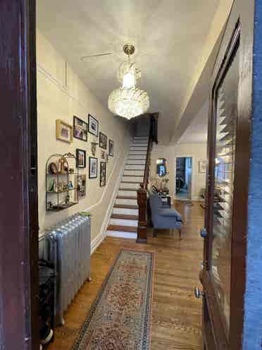 furnished Room