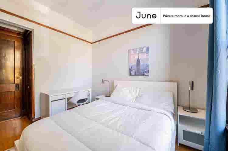 3 BR in Chicago