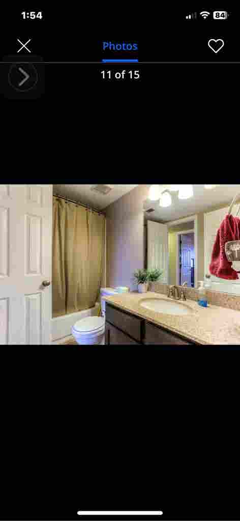 Large private room Centennial!Auror